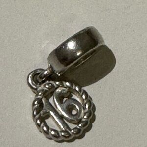 Pandora charm - 16